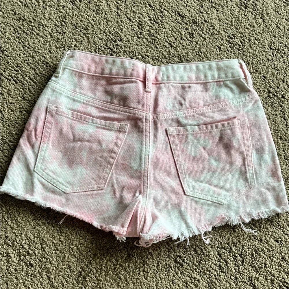 PacSun rise 100% measurements
